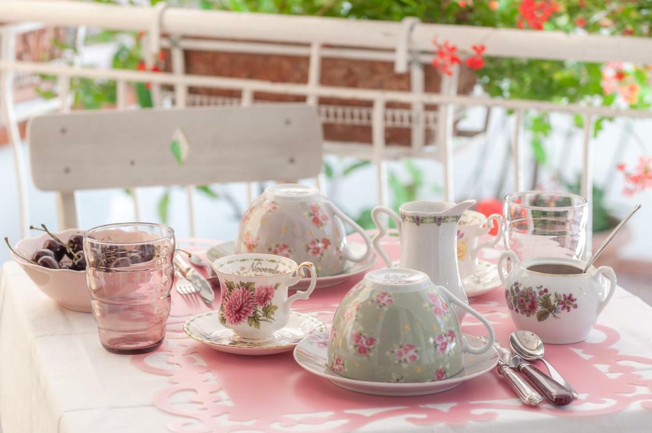 Tre Civette Sul Comò Acomodação com café da manhã Marina di Massa Exterior foto